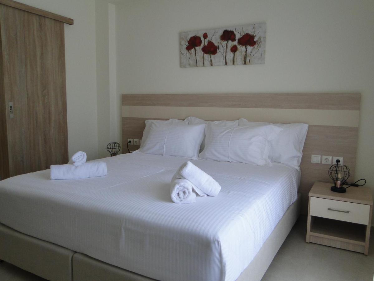 Chrysanthe'S Apartments No2 Poros Town ภายนอก รูปภาพ