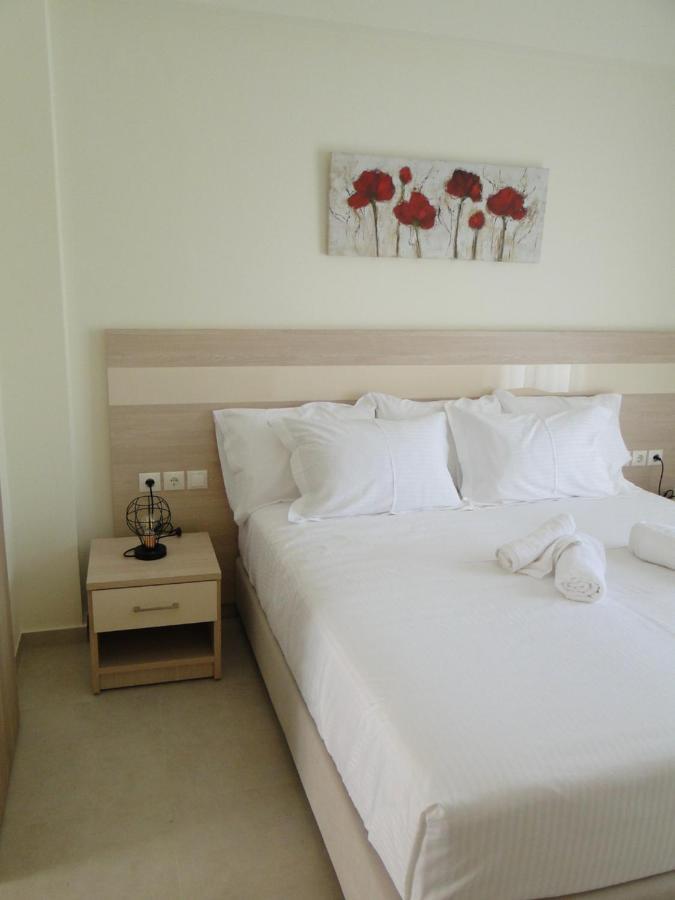Chrysanthe'S Apartments No2 Poros Town ภายนอก รูปภาพ