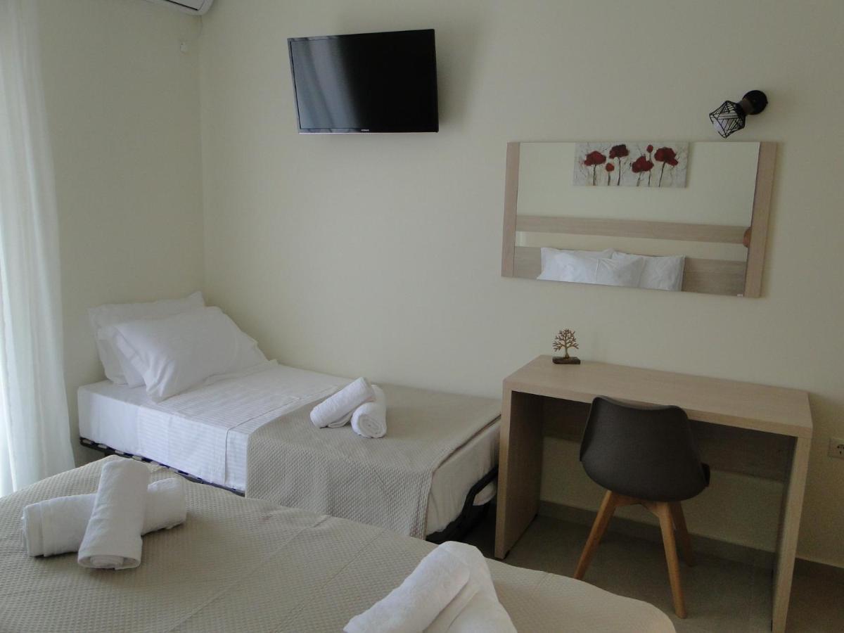 Chrysanthe'S Apartments No2 Poros Town ภายนอก รูปภาพ
