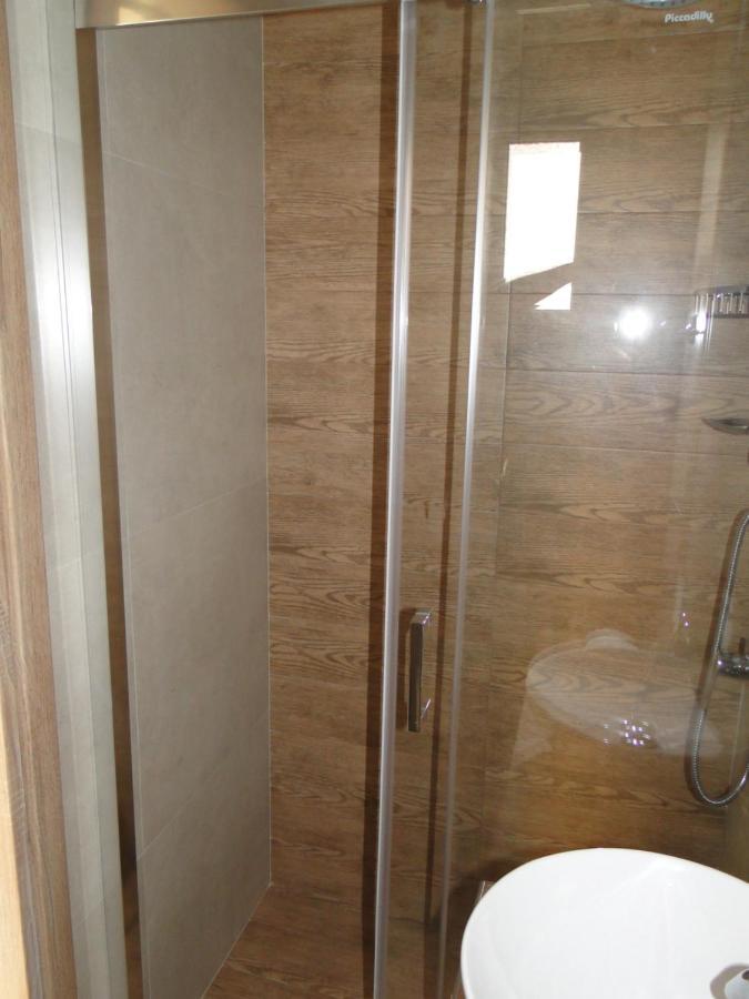 Chrysanthe'S Apartments No2 Poros Town ภายนอก รูปภาพ